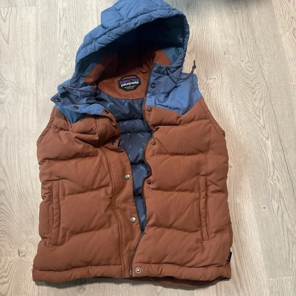 Patagonia Women's Blue and Brown Puffer Jacket - Picture 1 of 4